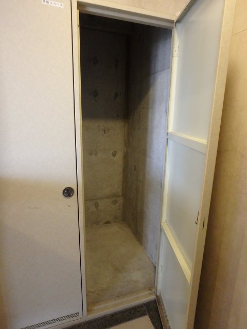 ポーチ部分収納